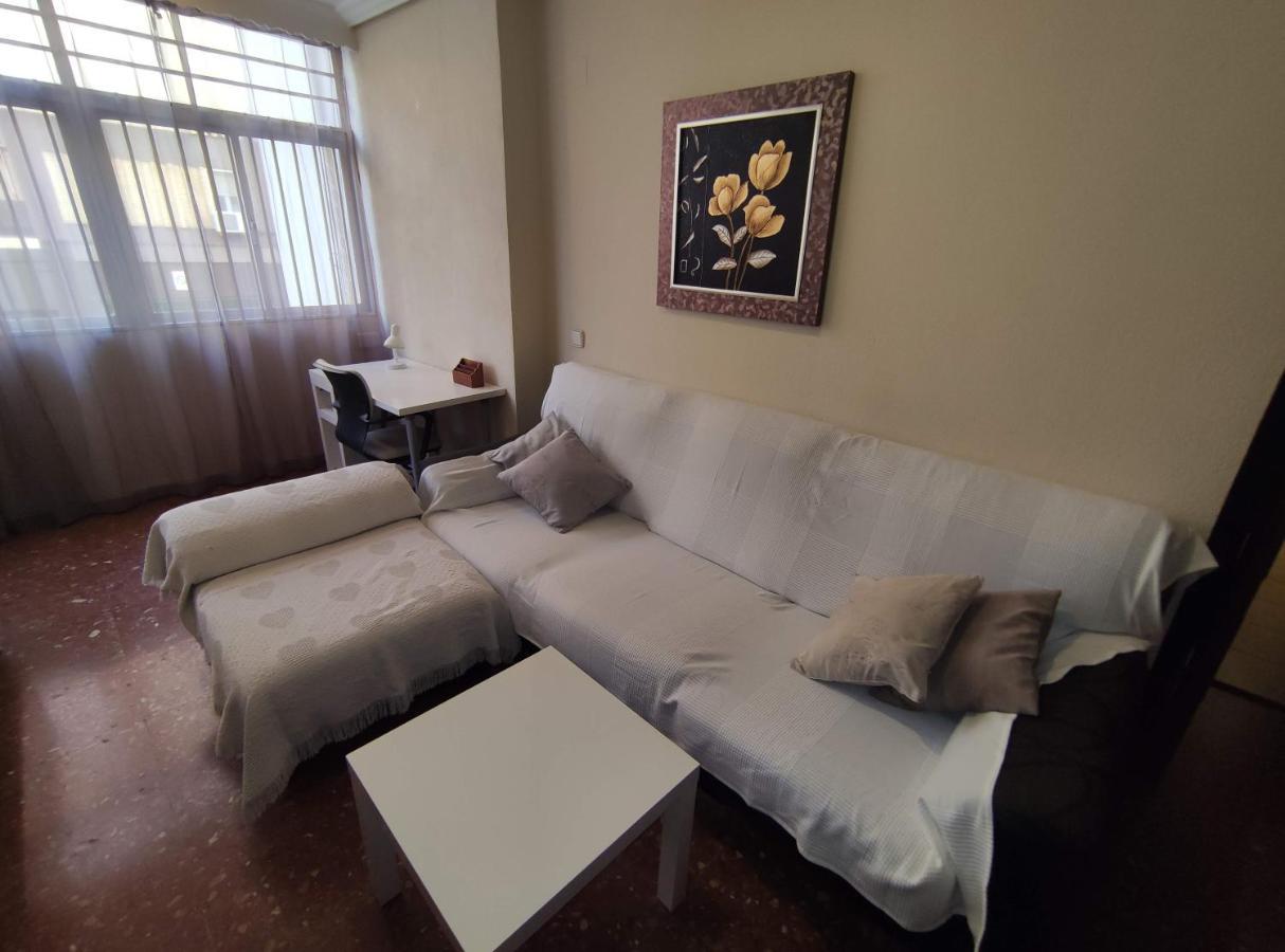 Amplio Piso Junto A Playa Victoria Apartment Cadiz Bagian luar foto